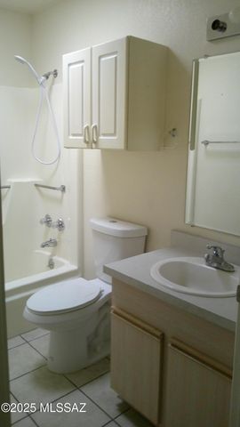 352 E Paseo Verde, Green Valley, AZ 85614