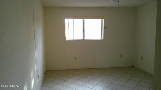 352 E Paseo Verde, Green Valley, AZ 85614