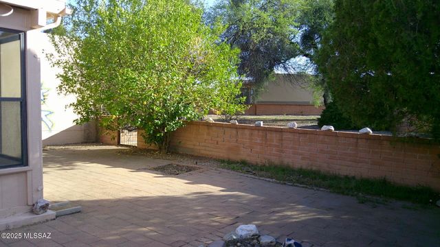 352 E Paseo Verde, Green Valley, AZ 85614