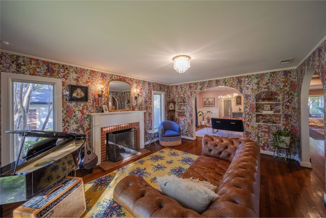 722 Tenna Loma Court, Dallas, TX 75208