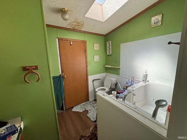 401 S 5th Street, Albion, IN 46701