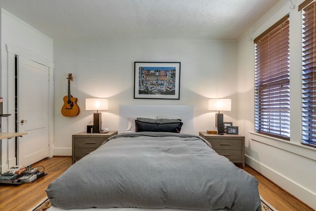 1711 18th Ave S Apt B2, Nashville, TN 37212