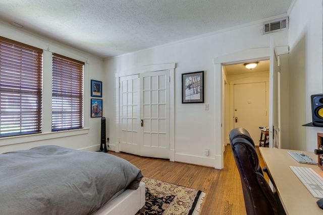 1711 18th Ave S Apt B2, Nashville, TN 37212