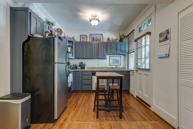 1711 18th Ave S Apt B2, Nashville, TN 37212
