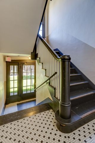 1711 18th Ave S Apt B2, Nashville, TN 37212