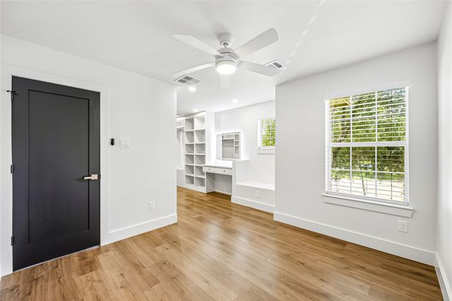 2401 Fastwater Creek Court, Pearland, TX 77584