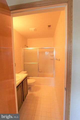 4812 RAVENS CREST DR, Plainsboro, NJ 08536