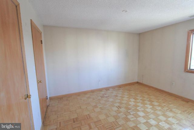 4812 RAVENS CREST DR, Plainsboro, NJ 08536