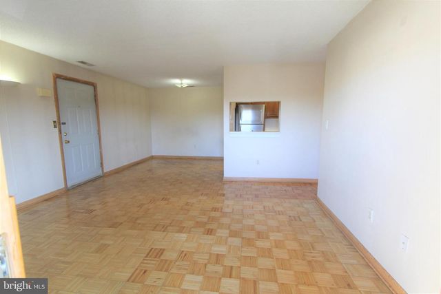 4812 RAVENS CREST DR, Plainsboro, NJ 08536