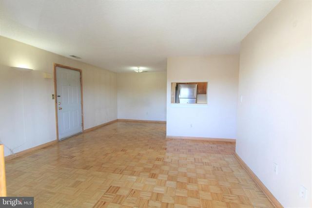 4812 RAVENS CREST DR, Plainsboro, NJ 08536