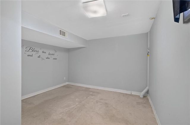 11415 Myrtle Avenue, Kansas City, MO 64137