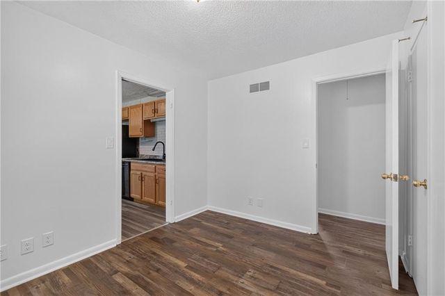 11415 Myrtle Avenue, Kansas City, MO 64137