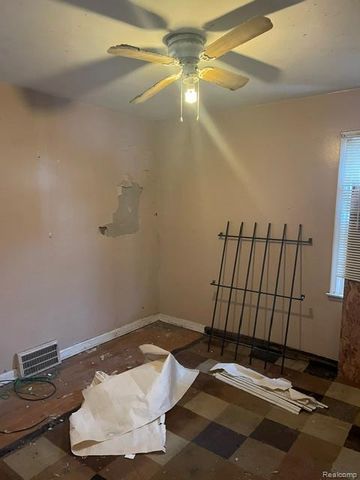 11443 Somerset Avenue, Detroit, MI 48224