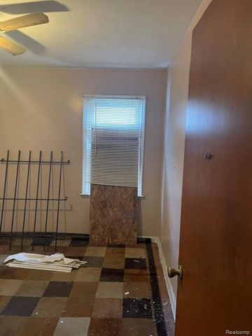 11443 Somerset Avenue, Detroit, MI 48224