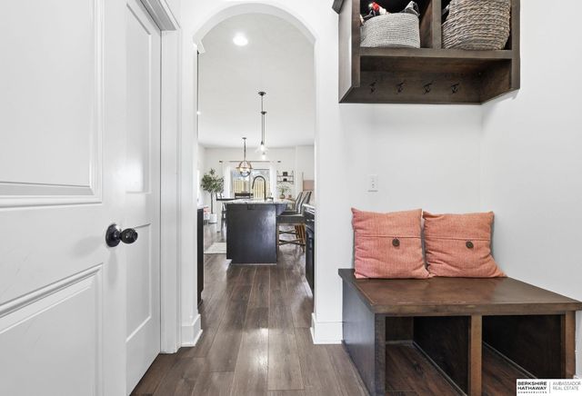 11604 S 110th Avenue, Papillion, NE 68046