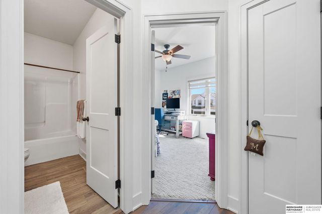 11604 S 110th Avenue, Papillion, NE 68046