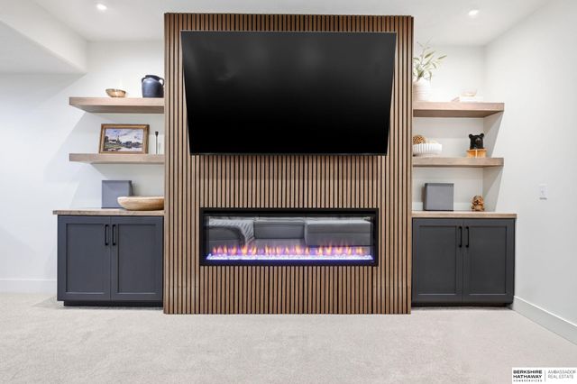 11604 S 110th Avenue, Papillion, NE 68046