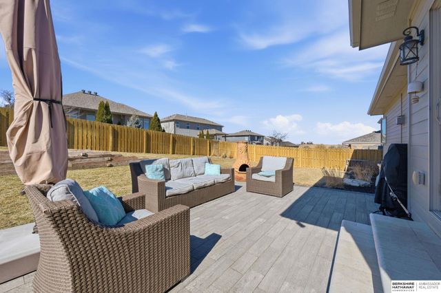 11604 S 110th Avenue, Papillion, NE 68046