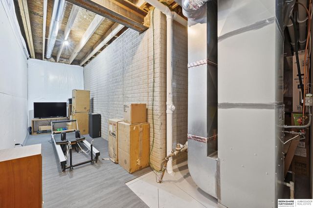 11604 S 110th Avenue, Papillion, NE 68046