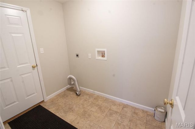 1760 Waterfall Drive, St Charles, MO 63303