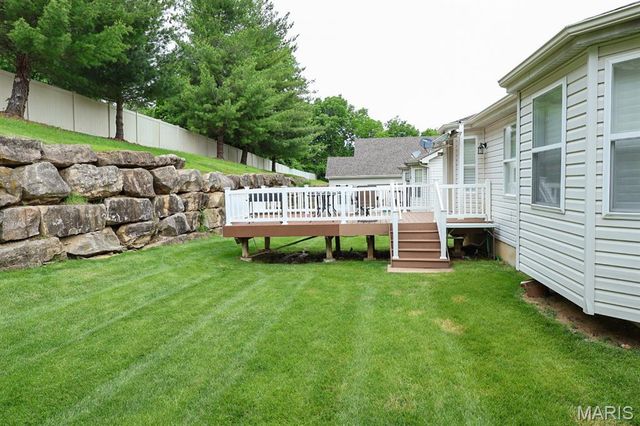 1760 Waterfall Drive, St Charles, MO 63303