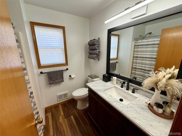 2242 S Kara Drive, Frankenlust Township, MI 48706