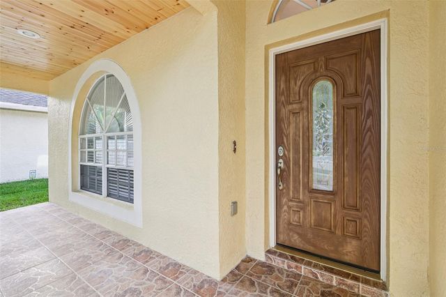 19329 GARDEN QUILT CIRCLE, Lutz, FL 33558