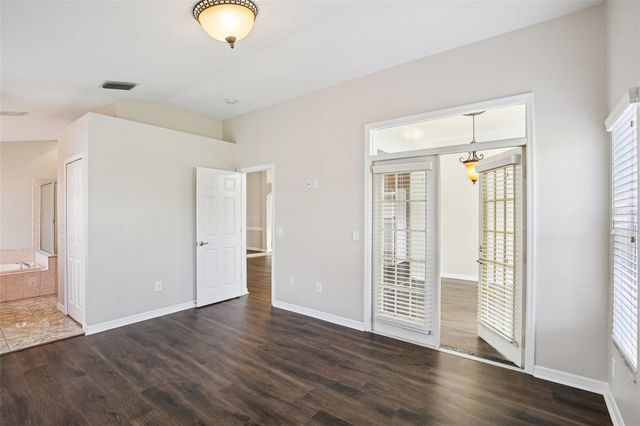 19329 GARDEN QUILT CIRCLE, Lutz, FL 33558