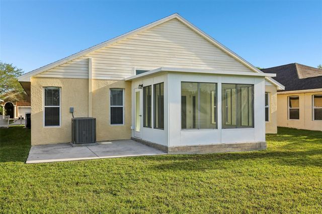 19329 GARDEN QUILT CIRCLE, Lutz, FL 33558