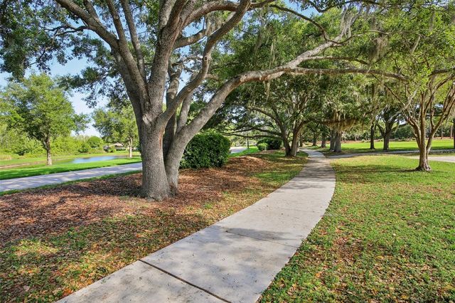 19329 GARDEN QUILT CIRCLE, Lutz, FL 33558