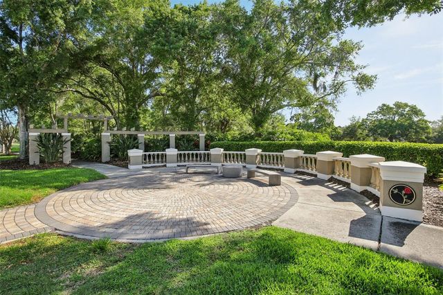 19329 GARDEN QUILT CIRCLE, Lutz, FL 33558