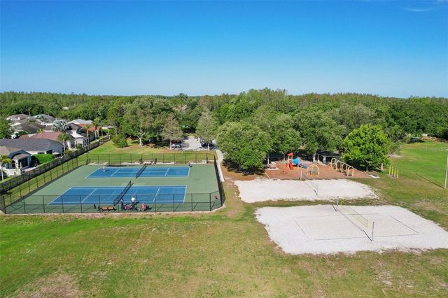 19329 GARDEN QUILT CIRCLE, Lutz, FL 33558