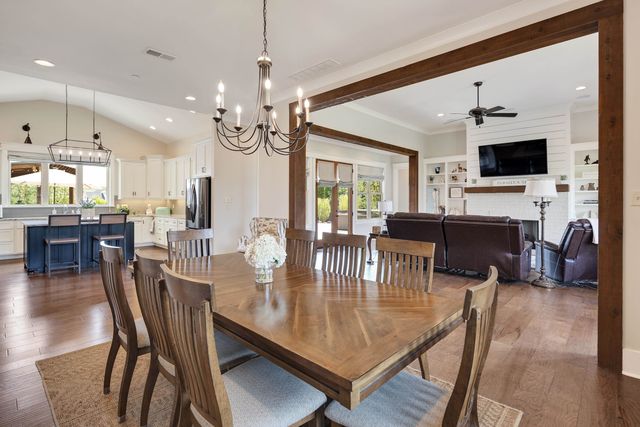 1080 GREENBRIER LAKES DR N, Piperton, TN 38017