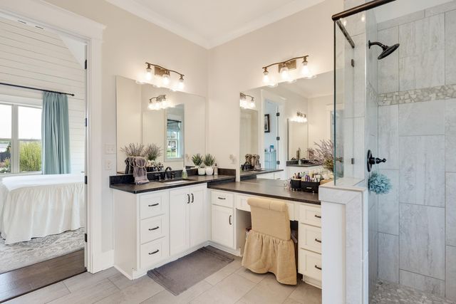 1080 GREENBRIER LAKES DR N, Piperton, TN 38017