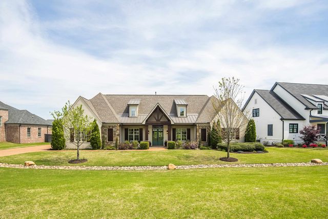 1080 GREENBRIER LAKES DR N, Piperton, TN 38017