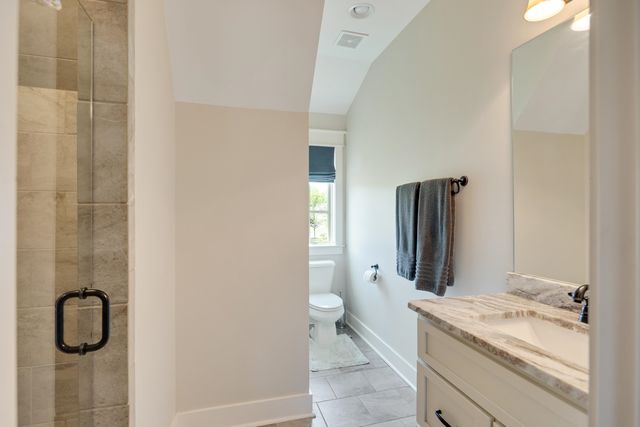 1080 GREENBRIER LAKES DR N, Piperton, TN 38017