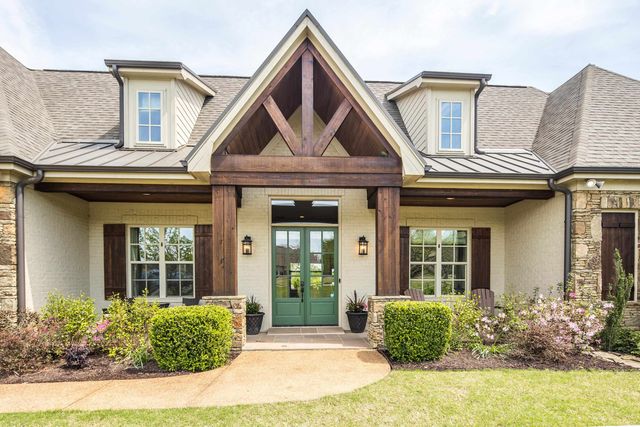 1080 GREENBRIER LAKES DR N, Piperton, TN 38017