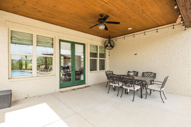 1080 GREENBRIER LAKES DR N, Piperton, TN 38017