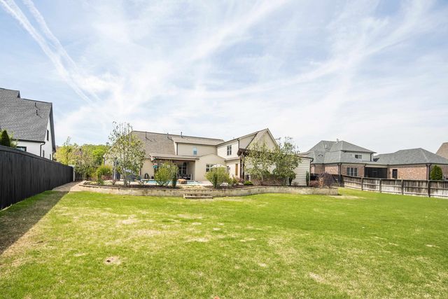 1080 GREENBRIER LAKES DR N, Piperton, TN 38017