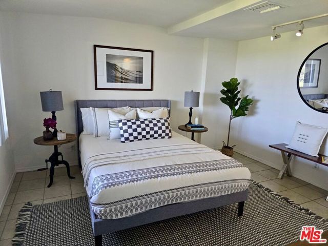 11689 Picturesque Drive, Studio City (los Angeles), CA 91604