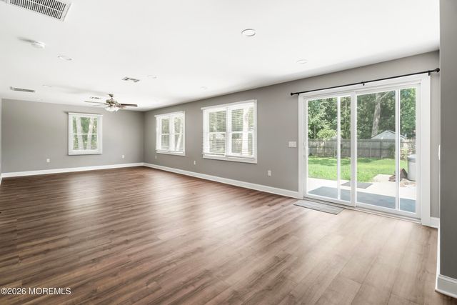 21 Murdock Place, Jackson, NJ 08527