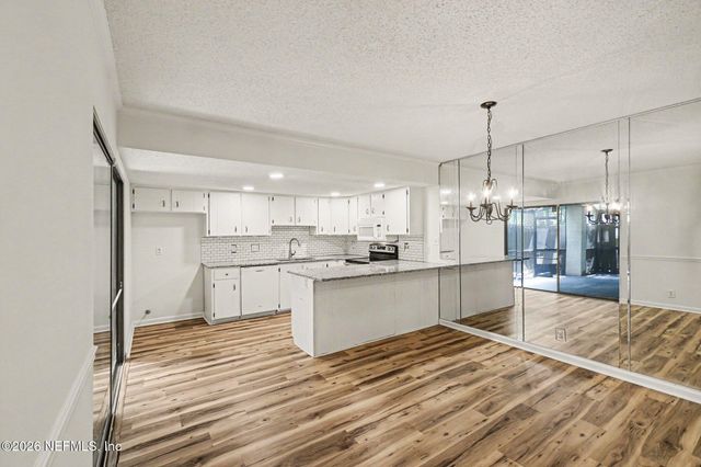 10396 BIGTREE Circle, Jacksonville, FL 32257