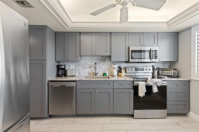 6266 MIDNIGHT PASS ROAD 404, Sarasota, FL 34242