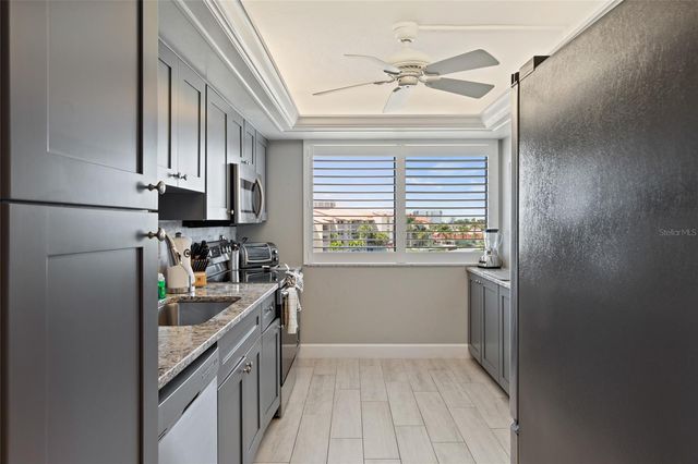 6266 MIDNIGHT PASS ROAD 404, Sarasota, FL 34242