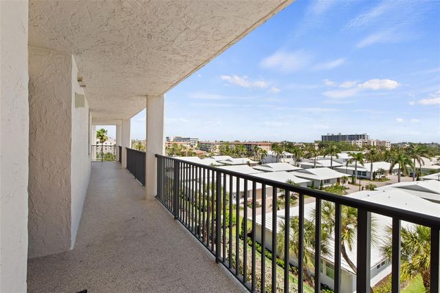 6266 MIDNIGHT PASS ROAD 404, Sarasota, FL 34242