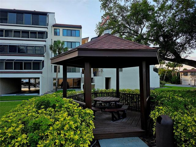 6266 MIDNIGHT PASS ROAD 404, Sarasota, FL 34242