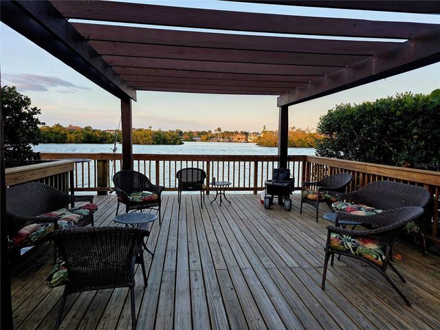 6266 MIDNIGHT PASS ROAD 404, Sarasota, FL 34242