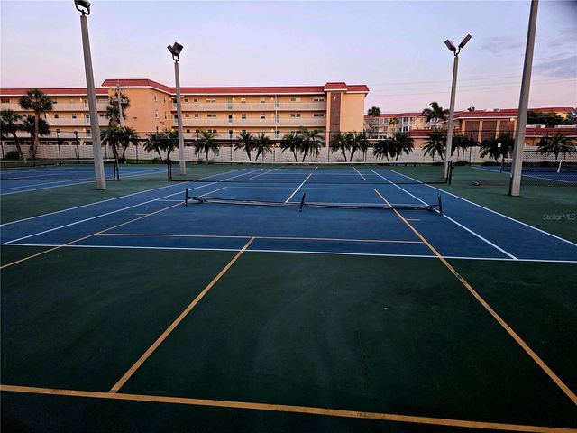 6266 MIDNIGHT PASS ROAD 404, Sarasota, FL 34242