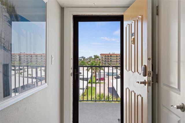 6266 MIDNIGHT PASS ROAD 404, Sarasota, FL 34242