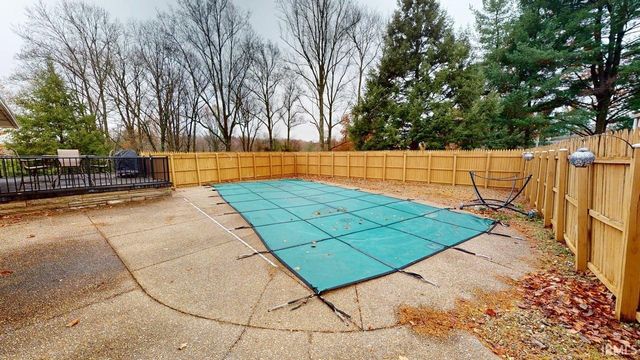 2176 E Greener Road, Jasper, IN 47546